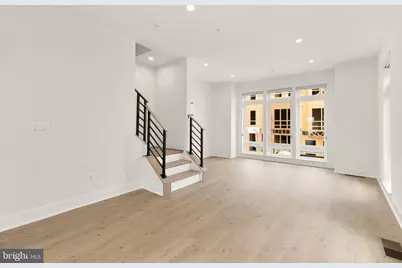 39 Lower Service Court NW, Washington, DC 20001 - Photo 6