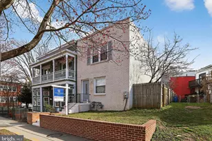 1353 C St SE, Washington, DC 20003 - Photo 2