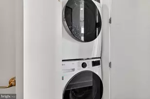 245 15th St SE, Washington, DC 20003 - Photo 22