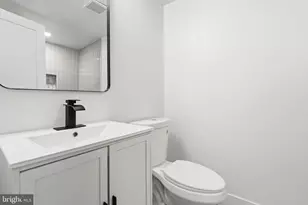 2715 17th St NE, Washington, DC 20018 - Photo 32