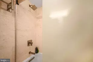 950 25th St NW, Washington, DC 20037 - Photo 10