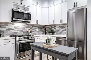 256 15th St SE, Washington, DC 20003 - Photo 4