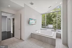 2815 Woodland Dr NW, Washington, DC 20008 - Photo 44