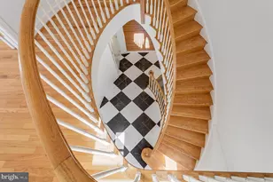 4709 Foxhall Cres NW, Washington, DC 20007 - Photo 4