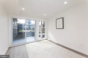 734 Kenyon St NW, Washington, DC 20010 - Photo 16