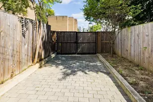 711 15th St NE, Washington, DC 20002 - Photo 6