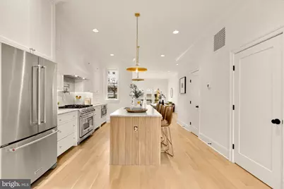 25 T Street NW, Washington, DC 20001 - Photo 8