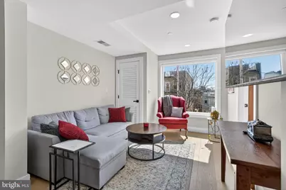 919 12th Street NE #305, Washington, DC 20002 - Photo 4