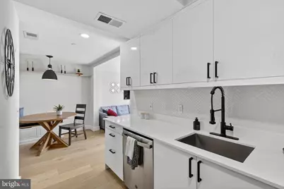 919 12th Street NE #305, Washington, DC 20002 - Photo 10