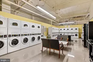 2040 Belmont Rd NW, Washington, DC 20009 - Photo 18