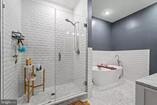 1223 Meigs Pl NE, Washington, DC 20002 - Photo 22