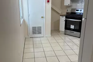 500 17th St NE, Washington, DC 20002 - Photo 8