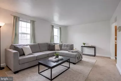 2125 Suitland Terrace SE #302, Washington, DC 20020 - Photo 4