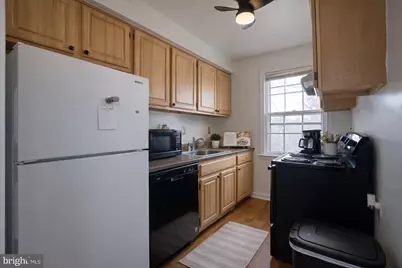 2125 Suitland Terrace SE #302, Washington, DC 20020 - Photo 6