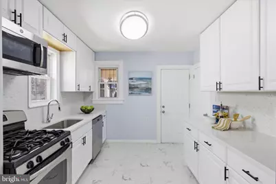 4029 Gault Place NE, Washington, DC 20019 - Photo 8