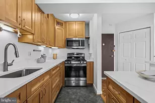 1801 Clydesdale Pl NW, Washington, DC 20009 - Photo 4