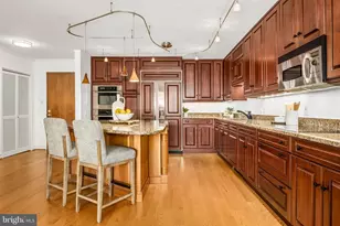 2555 Pennsylvania Ave NW, Washington, DC 20037 - Photo 8