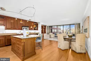 2555 Pennsylvania Ave NW, Washington, DC 20037 - Photo 2