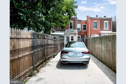 315 16th Street SE, Washington, DC 20003 - Photo 4