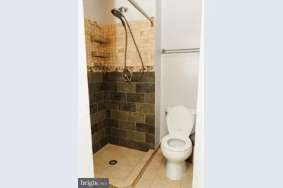 636 Kenyon Street NW, Washington, DC 20010 - Photo 18