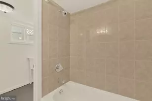 2425 Perry St NE, Washington, DC 20018 - Photo 32