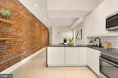 216 12th Street SE, Washington, DC 20003 - Photo 6