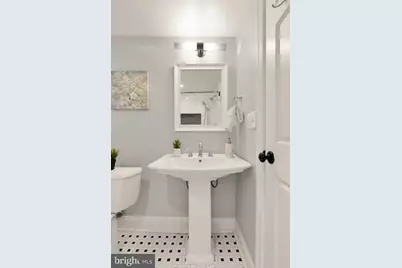 216 12th Street SE, Washington, DC 20003 - Photo 26