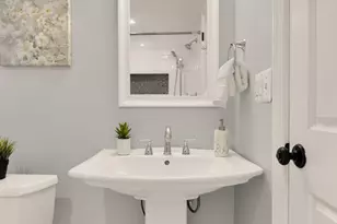 216 12th St SE, Washington, DC 20003 - Photo 26