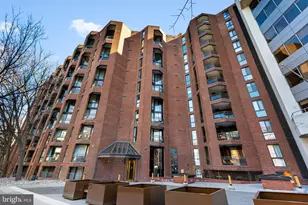 1099 22nd Street NW, Washington, DC 20037 - Photo 1