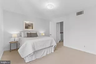 1099 22nd Street NW, Washington, DC 20037 - Photo 12