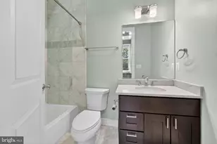 158 Bryant St NW, Washington, DC 20001 - Photo 18