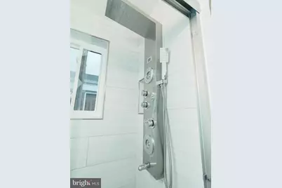 2412 Skyland Place SE, Washington, DC 20020 - Photo 16