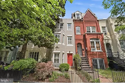 822 Constitution Avenue NE, Washington, DC 20002 - Photo 2