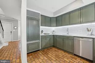 822 Constitution Ave NE, Washington, DC 20002 - Photo 8
