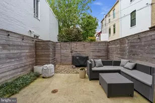 822 Constitution Ave NE, Washington, DC 20002 - Photo 28