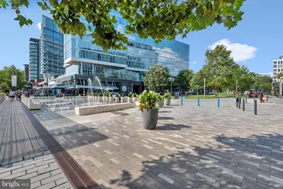 164 G Street SW #144, Washington, DC 20024 - Photo 56