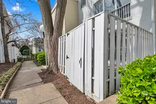 164 G St SW, Washington, DC 20024 - Photo 40