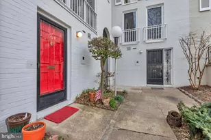 164 G St SW, Washington, DC 20024 - Photo 40