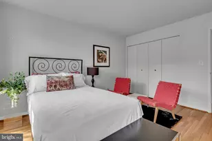 164 G St SW, Washington, DC 20024 - Photo 28