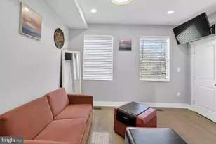 1253 Mt Olivet Rd NE, Washington, DC 20002 - Photo 4