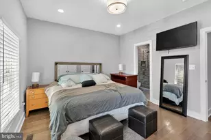 1253 Mt Olivet Rd NE, Washington, DC 20002 - Photo 10