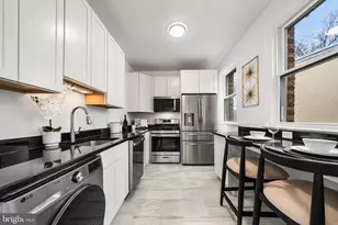 105 6th St SE, Washington, DC 20003 - Photo 8