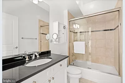 1210 R Street NW #213, Washington, DC 20009 - Photo 10