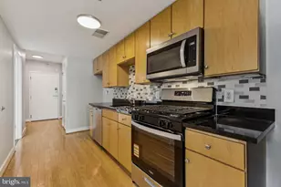 1117 10th St NW, Washington, DC 20001 - Photo 6