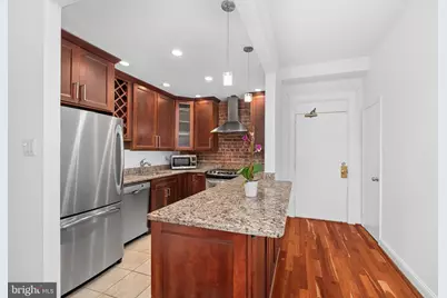 1855 Calvert Street NW #102, Washington, DC 20009 - Photo 4