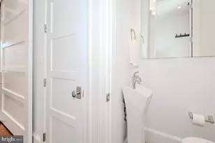 418 7th St SE, Washington, DC 20003 - Photo 18