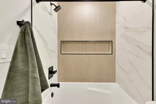 1463 Harvard St NW, Washington, DC 20009 - Photo 14