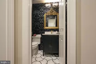 3332 Dent Pl NW, Washington, DC 20007 - Photo 10