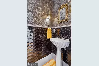 909 C Street NE, Washington, DC 20002 - Photo 18