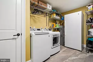 909 C St NE, Washington, DC 20002 - Photo 36